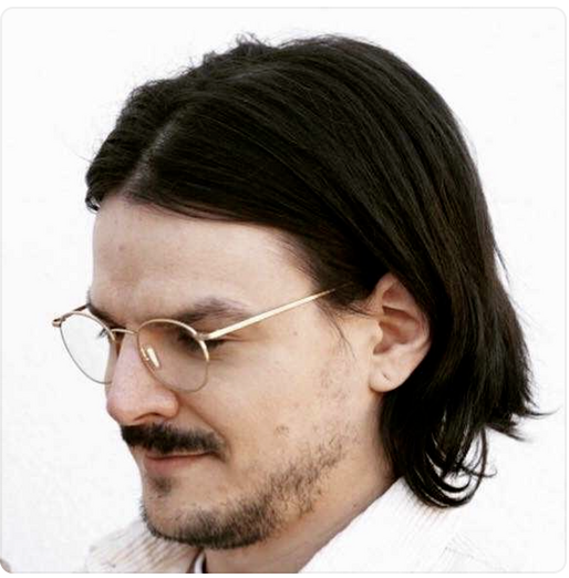 Ibn Renders A small photo of Ibn Renders